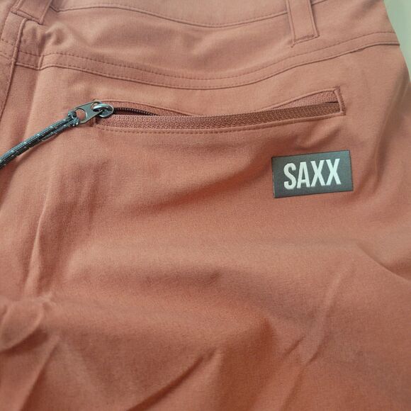SAXX Pants Go to Town 2-in-1 Shorts 9” Desert Red Mens size 28 NWT $70 - Picture 4 of 11